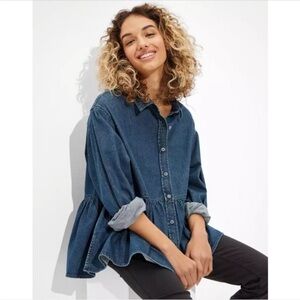 AMERICAN EAGLE Denim Peplum Top Shirt Blouse Blue Long Sleeves Button Up XL